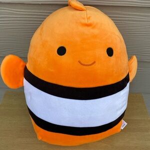 NWOT Prowned LG (12.5in) Plush Squish Clownfish in excellent condition